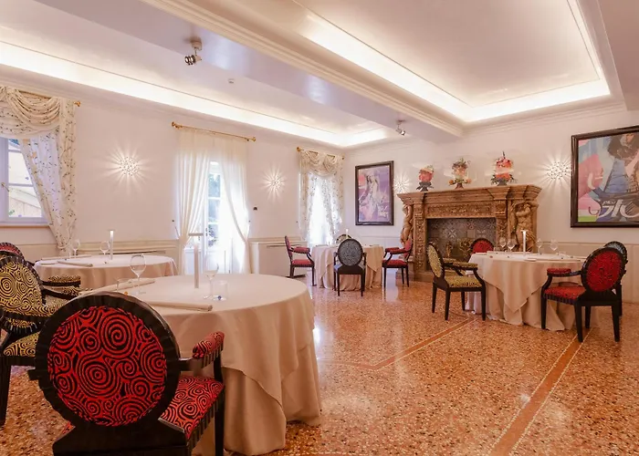 Ξενοδοχείο Byblos Art Amista 5*